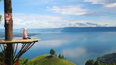 5 Tempat Wisata di Parapat, Kota yang Indah di Tepi Danau Toba
