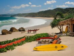 Menemukan Keindahan Pantai Nihiwatu yang Menjadi Primadona di Asia
