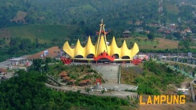 10 Tempat Wisata yang Terletak di Provinsi Lampung