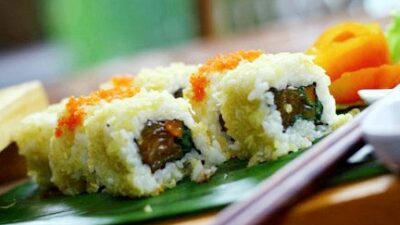 Paduan Cita Rasa Lokal dan Modern: Sushi Seblak di Bandung