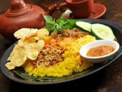 Revisit Daftar Tempat Wisata Kuliner Nasi Kuning yang Lezat di Bandung