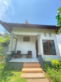 Suris  Bungalow – Bali – Indonesia