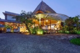 OneBR Deluxe Room + Bathtub + Breakfast – Bali – Indonesia
