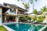Beachfront Three-bedroom Villa Yuyu – Bali – Indonesia