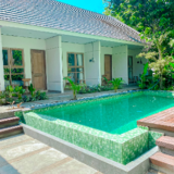 Manuver Jimbaran Surf and Stay – Bali – Indonesia