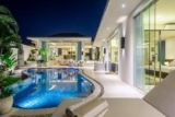 Villa Mattina 3 BR Modern Abode w/ AC Living – Bali – Indonesia