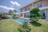 Villa Indah Bunga Padonan – Bali – Indonesia