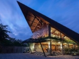 Kayumas Seminyak Resort – Bali – Indonesia