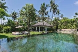 Villa Florimar | Sleek Beachside Escape w/ Pool – Bali – Indonesia
